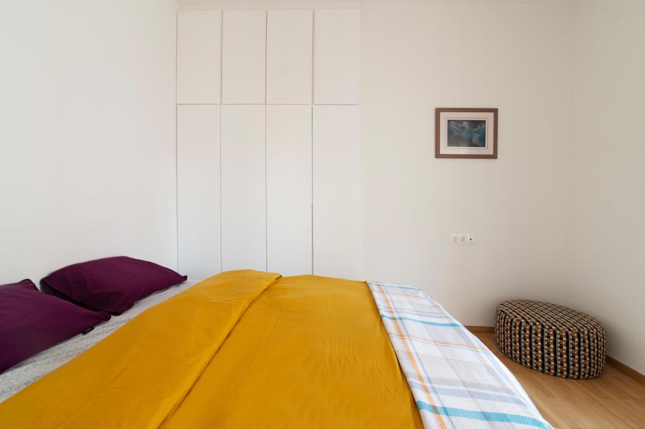 Luxury 1-Bedroom Apartment By The Sea In Athens Atenas Exterior foto